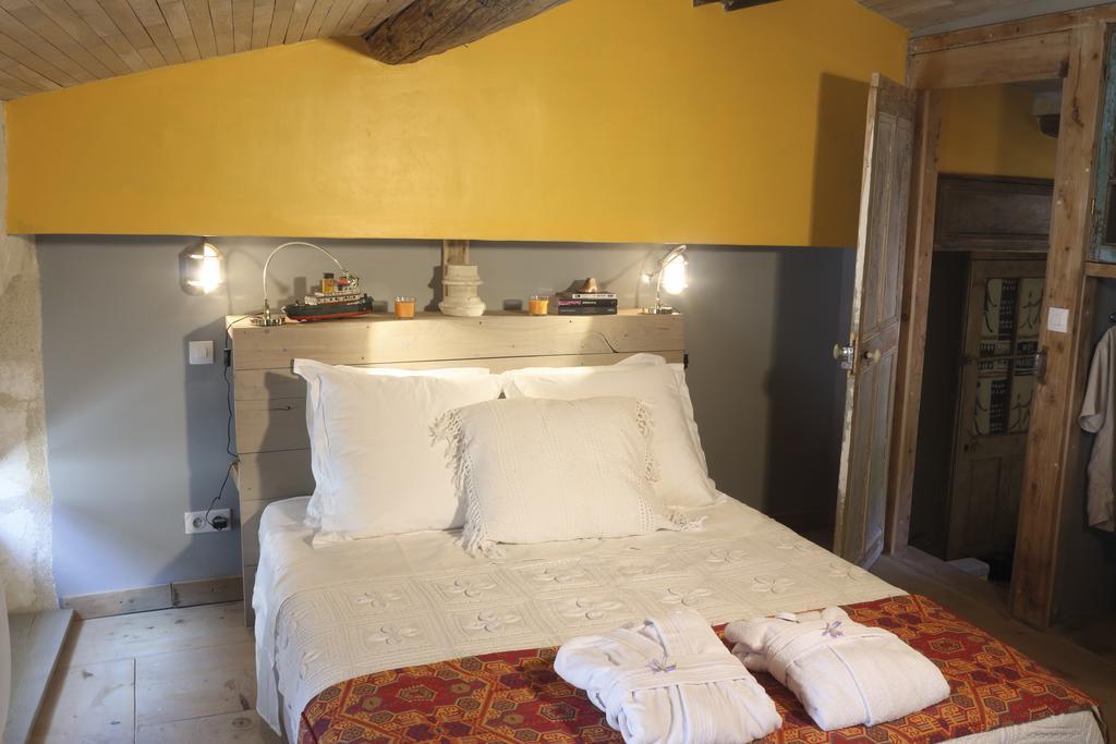 Bed and breakfast La Casa De Boulbon Chambre photo